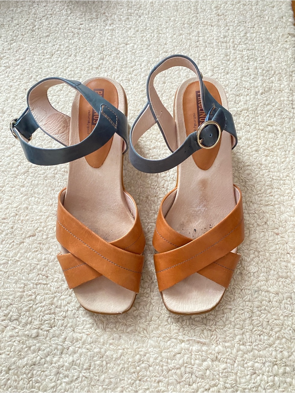 {Pikolinos} Two-Tone Leather Sandals